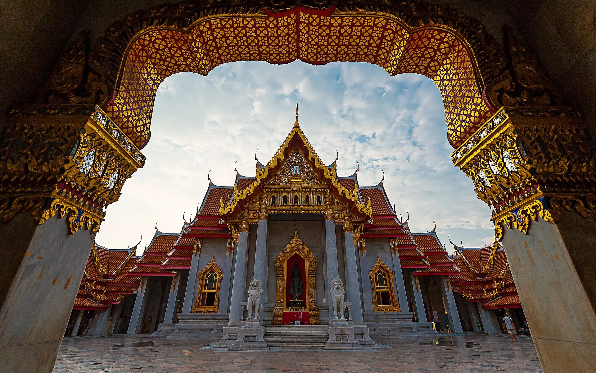 วัดสวยและสถานที่ศักดิ์สิทธิ์ที่ควรไปเยือน